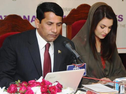 presidemt-IHRO-With-reham-khan-2016 (1)